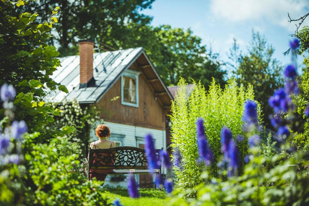 Disponentparken Café och Bed&Breakfast Grängesberg Exterior foto